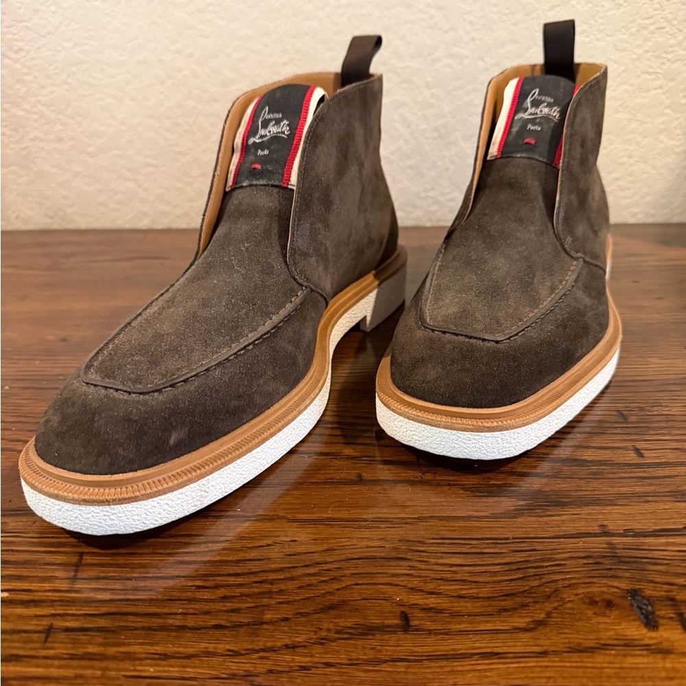 Christian Louboutin Cityscape Suede Chelsea Sneakers